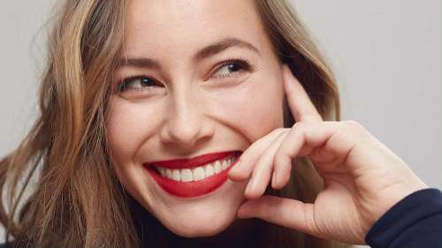 woman with professional teeth whitening in Huntsville